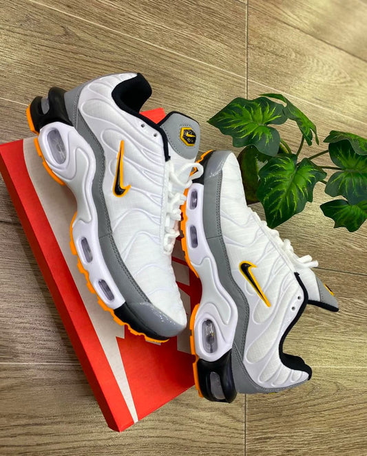 NIKE 03